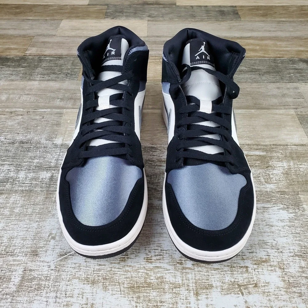 Nike Air Jordan 1 Mid SE Mens Shoes Sz 12 Black Smoke Gray Sail Basketball